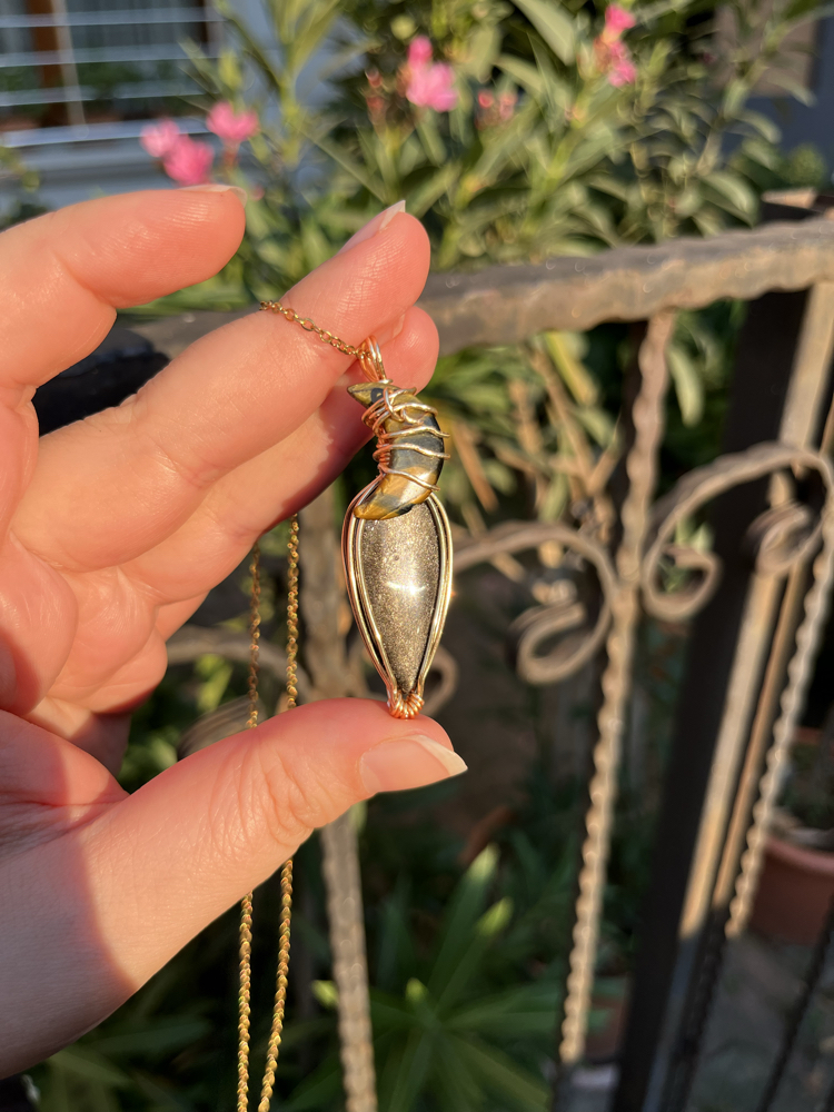 Gold Shine Obsidyen & Kaplan Gözü Tel Sarma Kolye