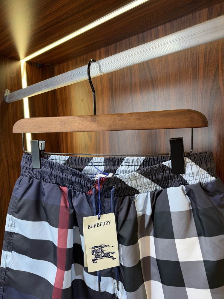 Burberry Premium Deniz Şortu  T-1