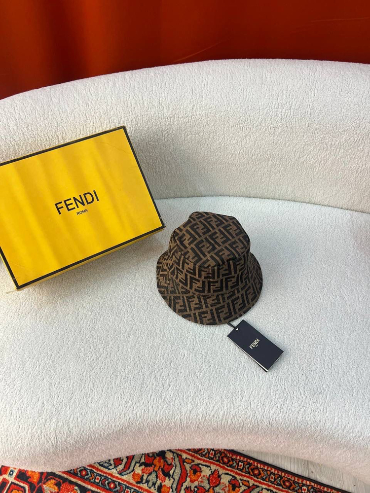 Fendi Fötr Şapka