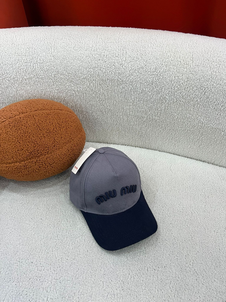 Miu Miu Şapka