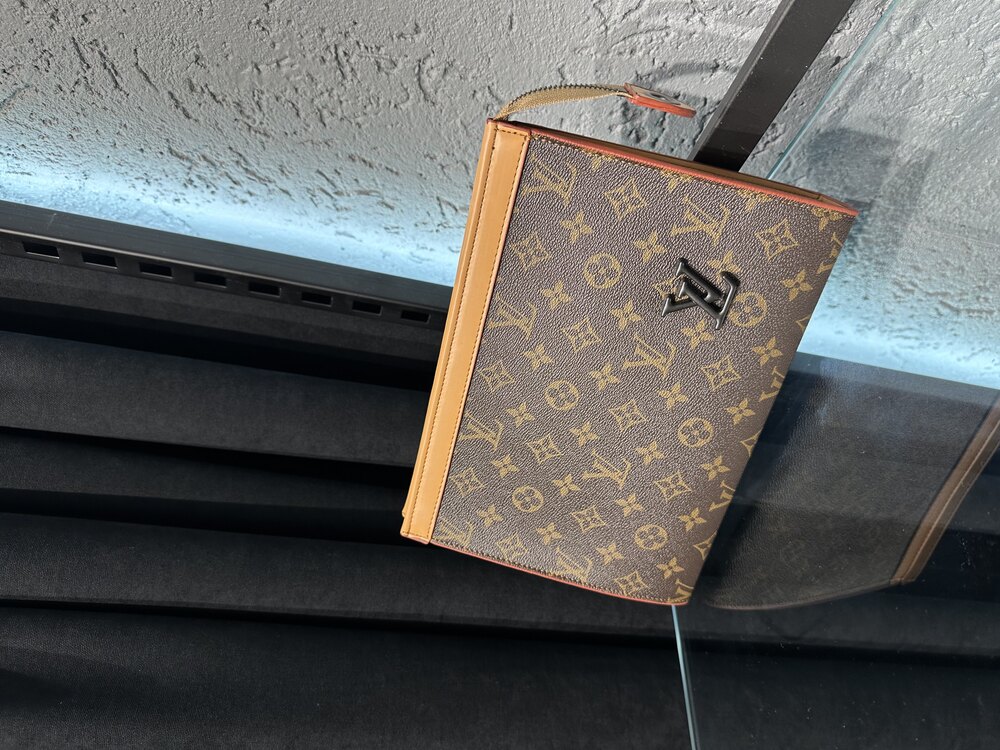 Louis Vuitton Portföy El Çantası 