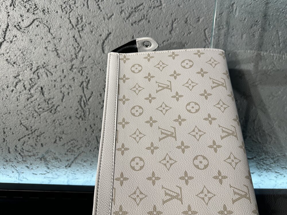 Louis Vuitton Premium Portföy El çantası 