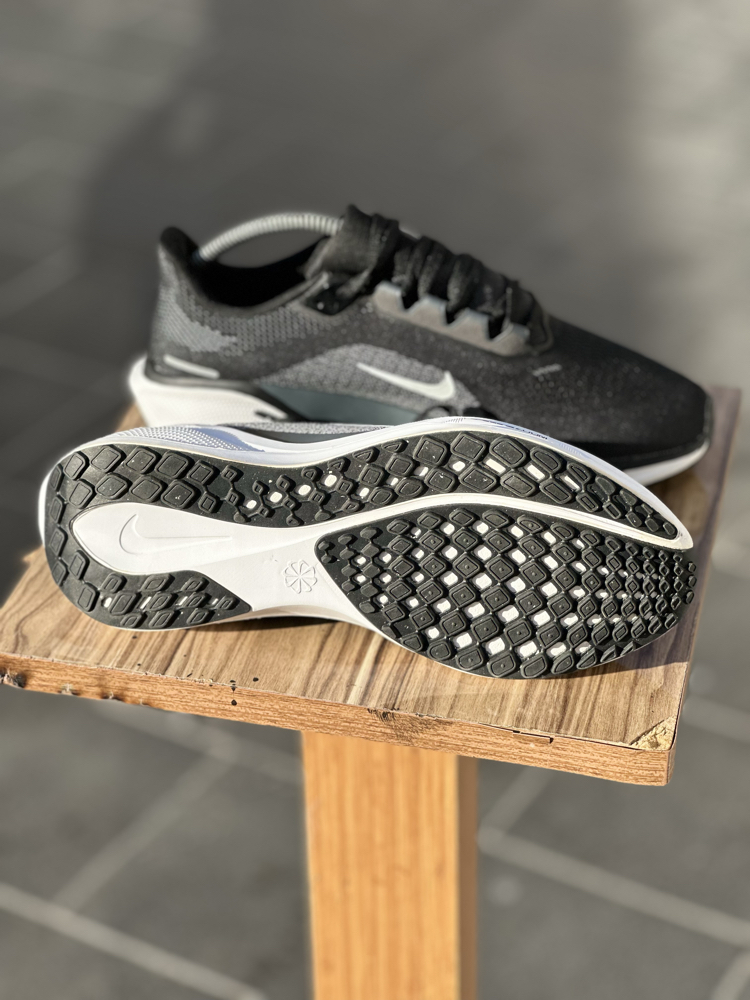 NİKE W AIR ZOOM PEGASUS