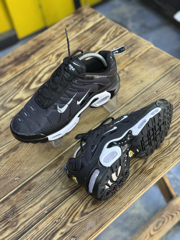 Nike Tn Doubles Up On Stokta 