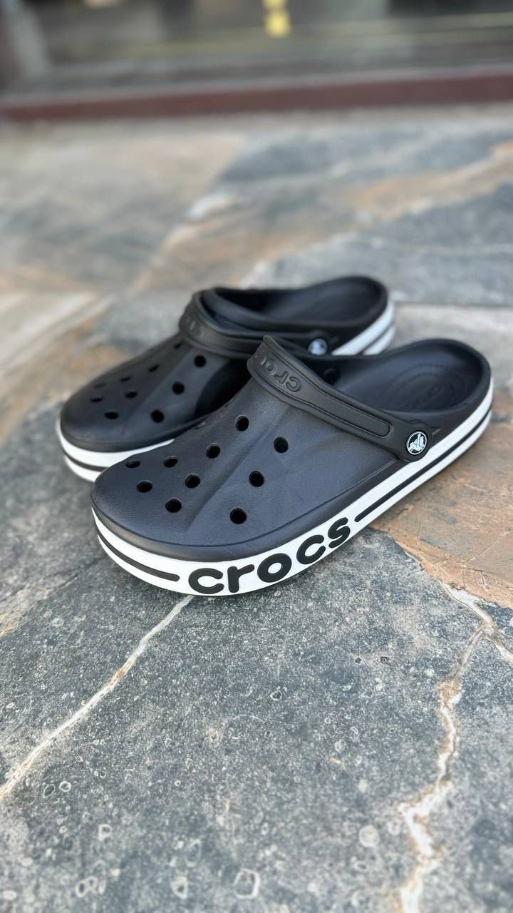 CROCS SİYAH YAN YAZILI (36-45) STOKTA