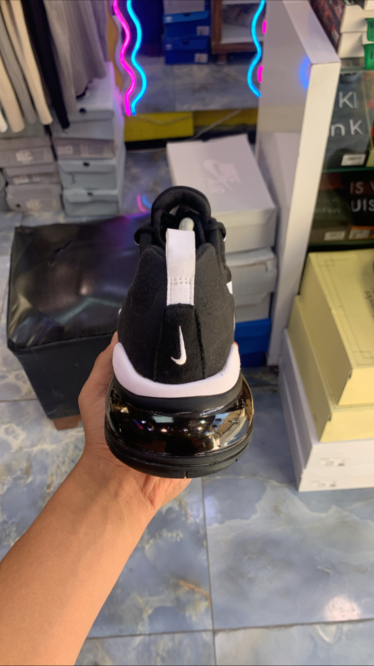 Nike Air Max 270 React