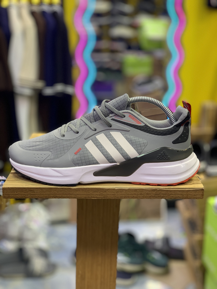 Adidas Zeus