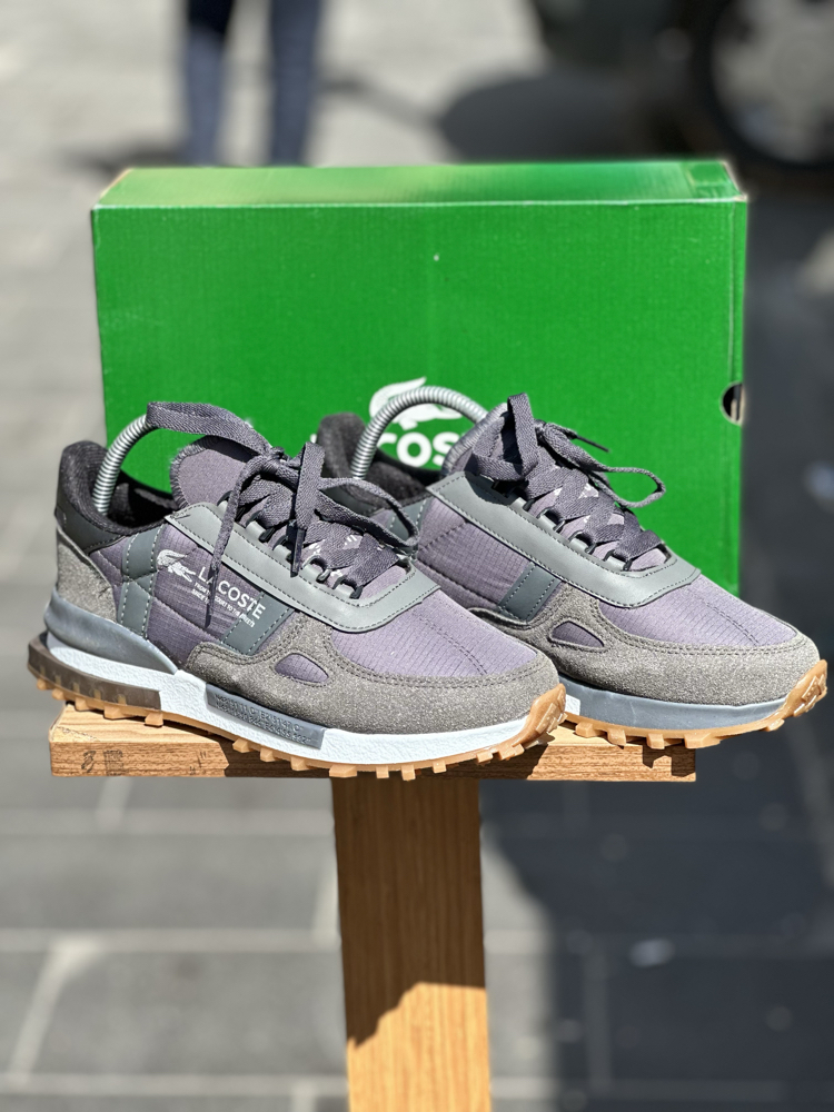 Lacoste elite active gündem olan o model stoklarda