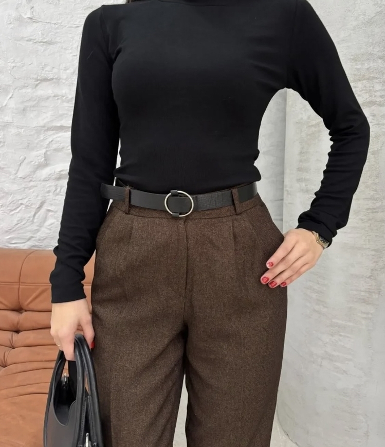 Yüksek Bel Havuç Kesim Pileli Kemerli Kumaş Pantalon