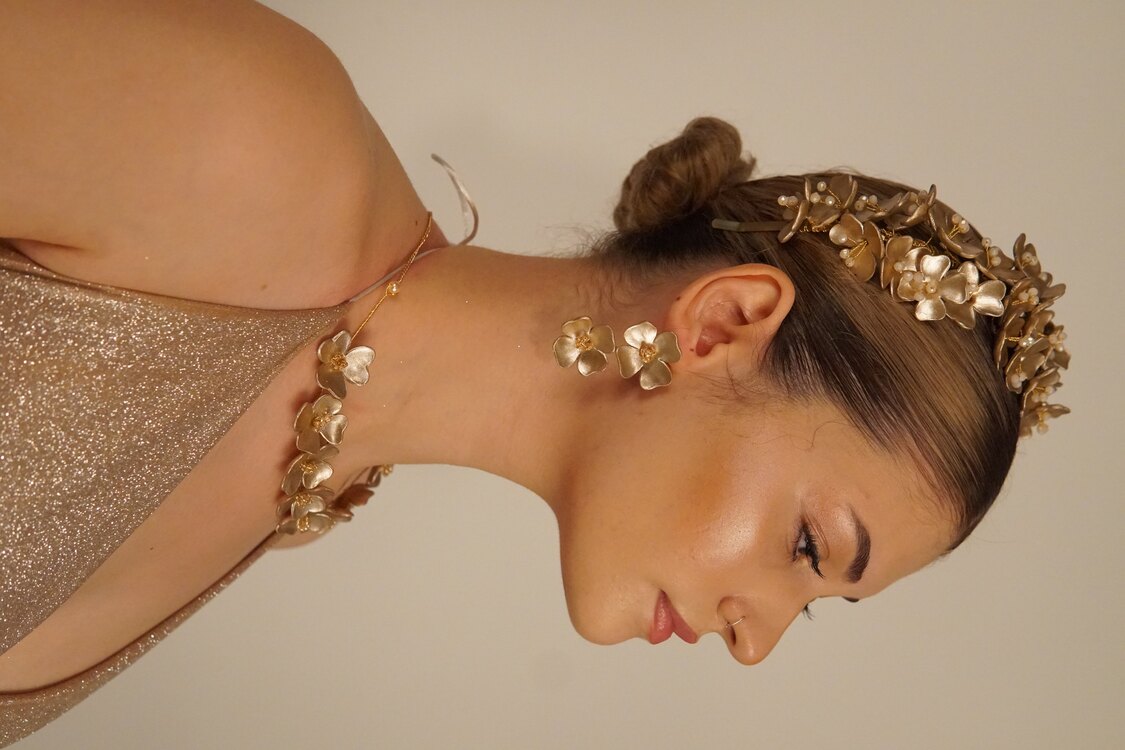 PEARLY SERİ TAÇ -KÜPE-KOLYE SETİ