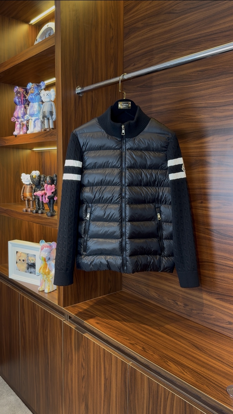 Moncler Kaz Tüyü Çelik Örme Ceket Siyah