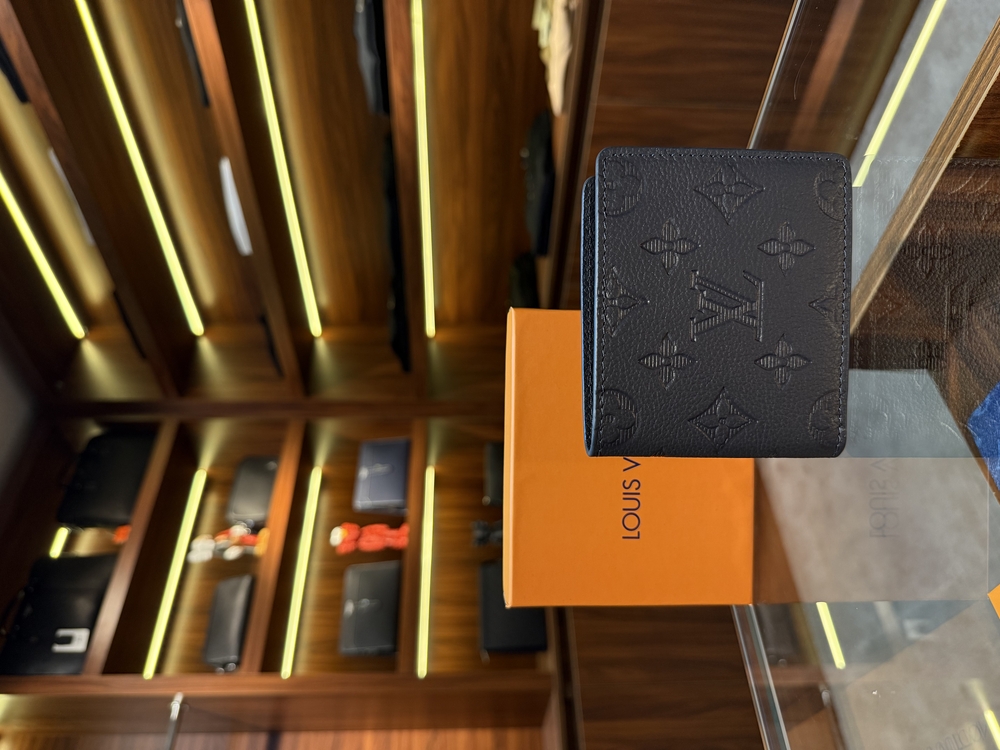 Louis Vuitton Baskılı Lacivert Cüzdan