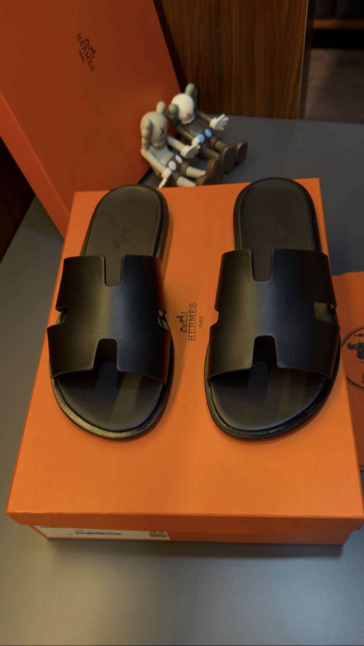 Hermes Epsom Izmir Black Leather Sandals