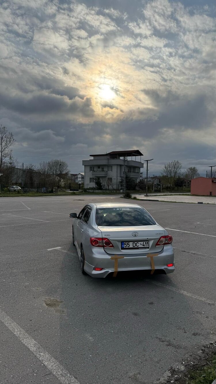 Corolla 2010-2012 Makyajlı Model Arka Tampon Eki