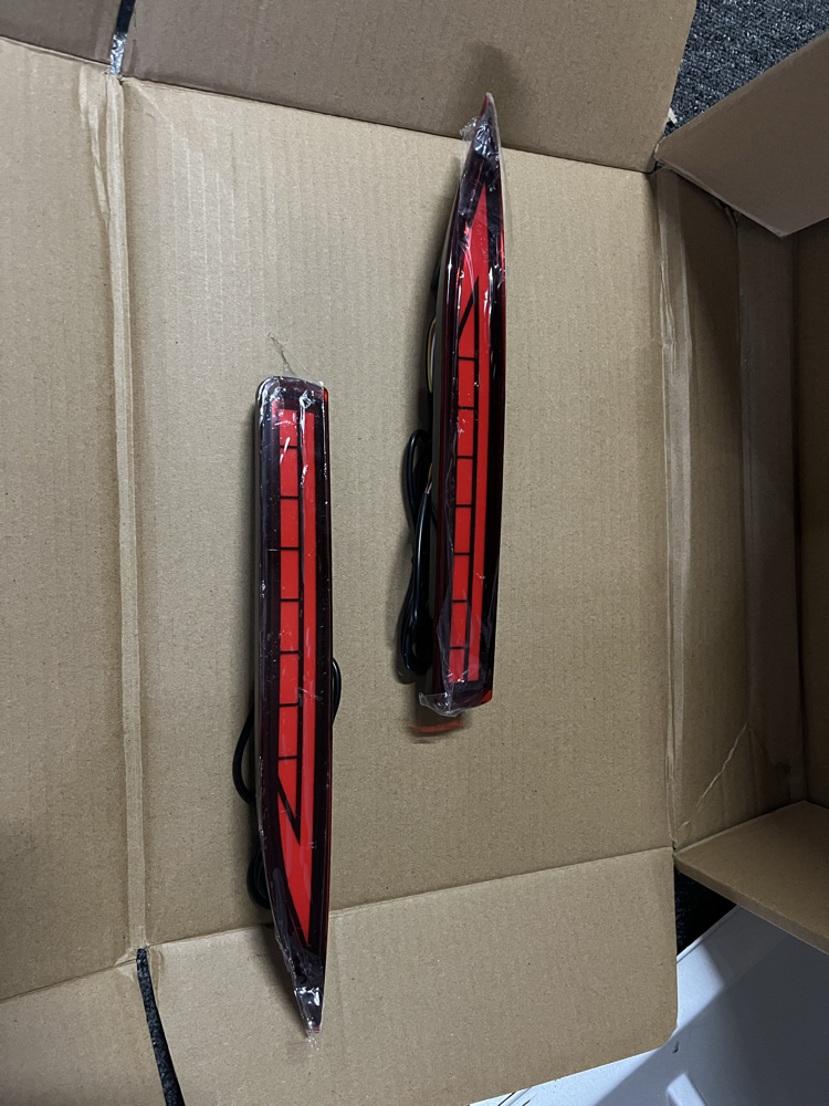 Corolla 2019-2026 Arka LED Reflektör