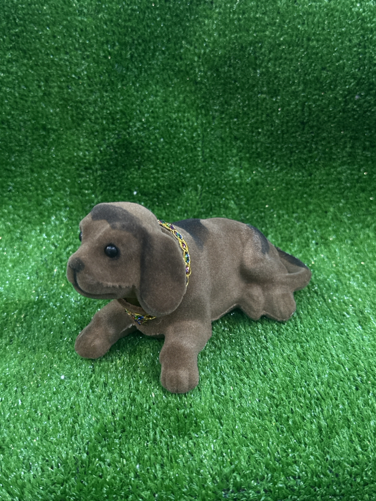 KAFA SALLAYAN KÖPEK KAHVERENGİ