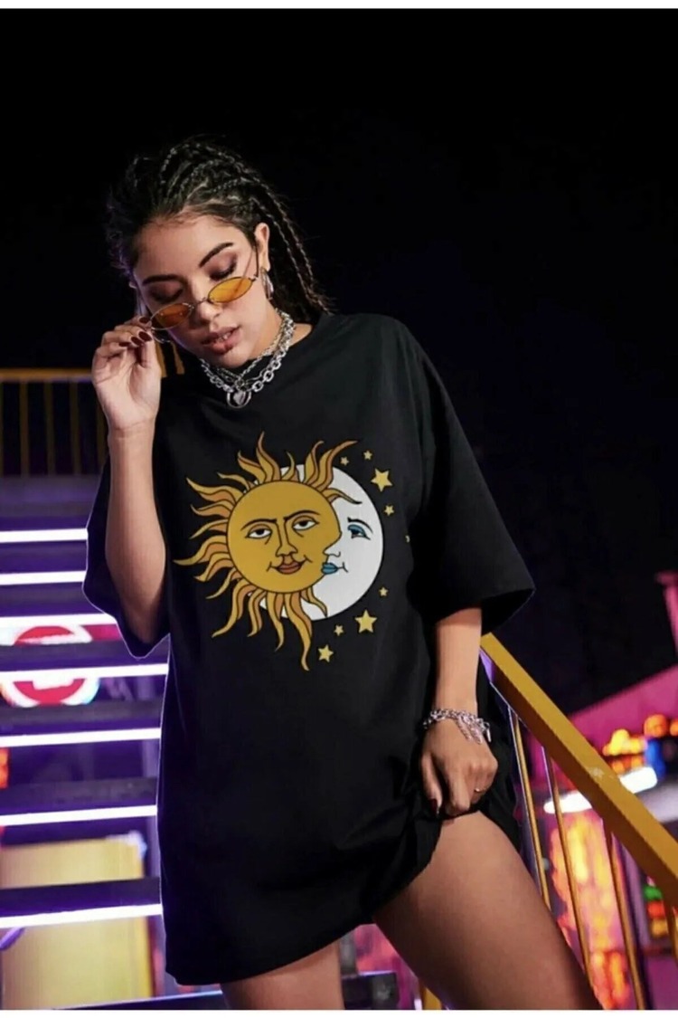 Kadın Siyah Güneş Ay Baskılı Oversize Penye T-shirt Tişört