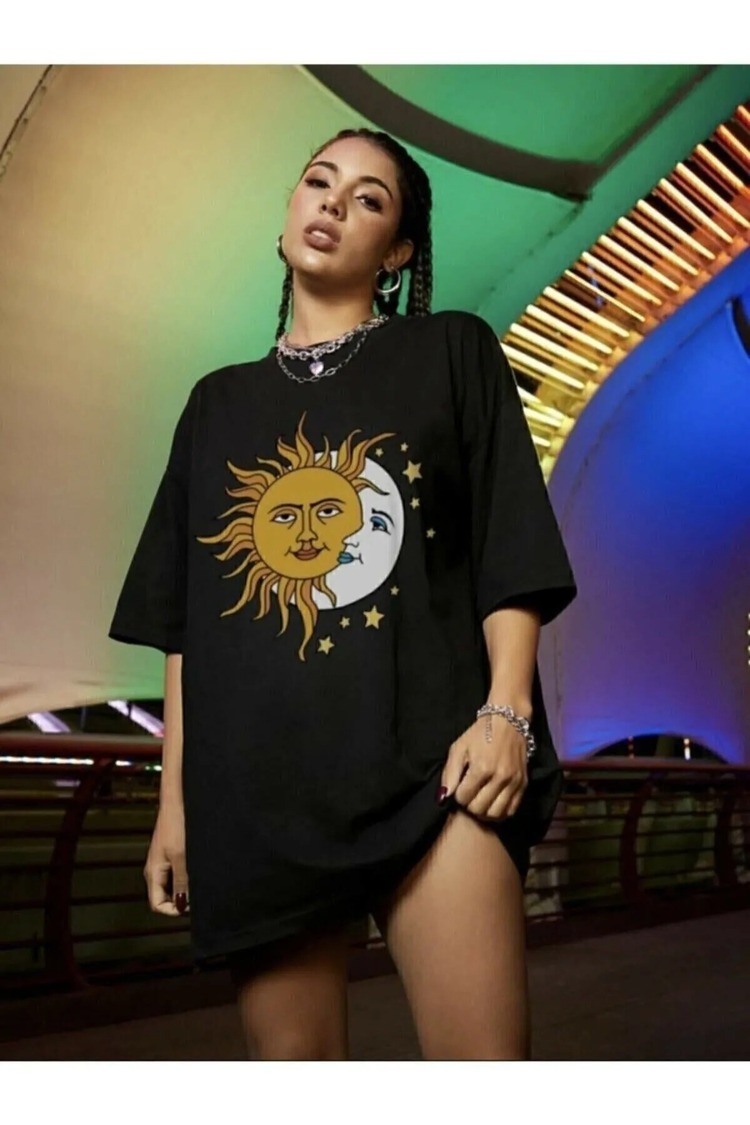 Kadın Siyah Güneş Ay Baskılı Oversize Penye T-shirt Tişört