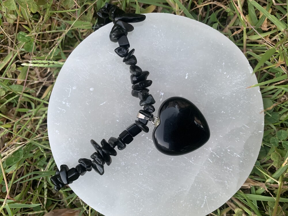 Obsidyen Kalp Kırık Kolye