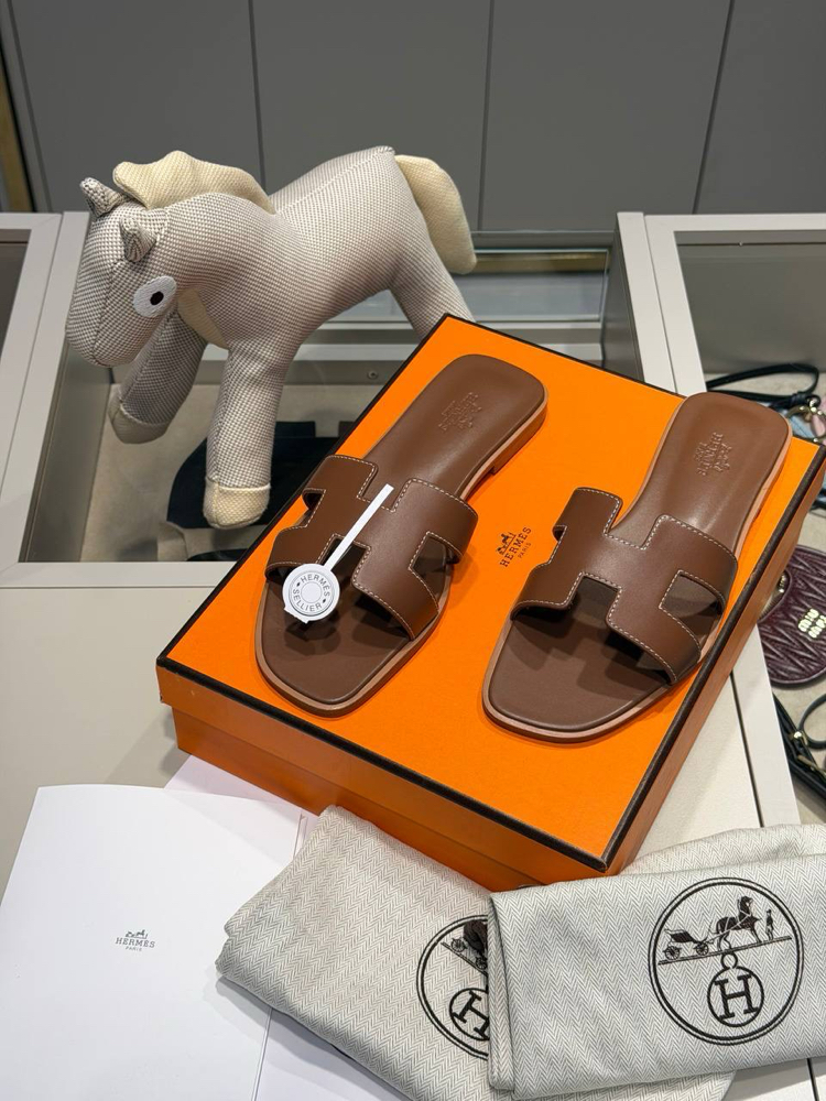 Hermes Oran Sandal