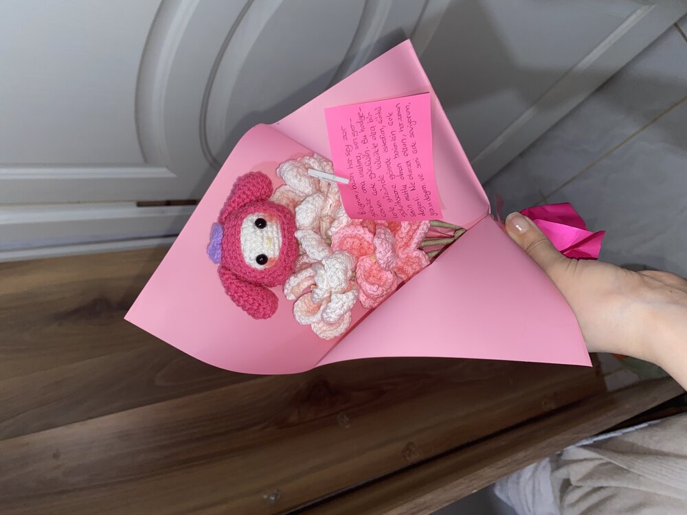Lotus çiçekli My melody buket
