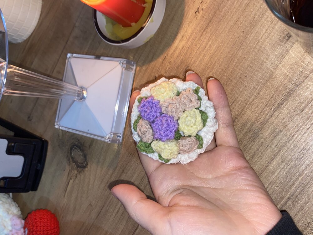 Renkl çiçekli minik buket