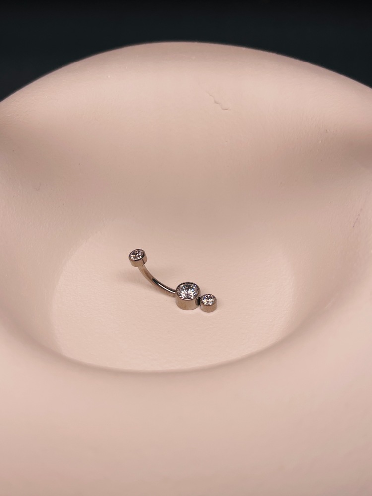 Göbek piercing 