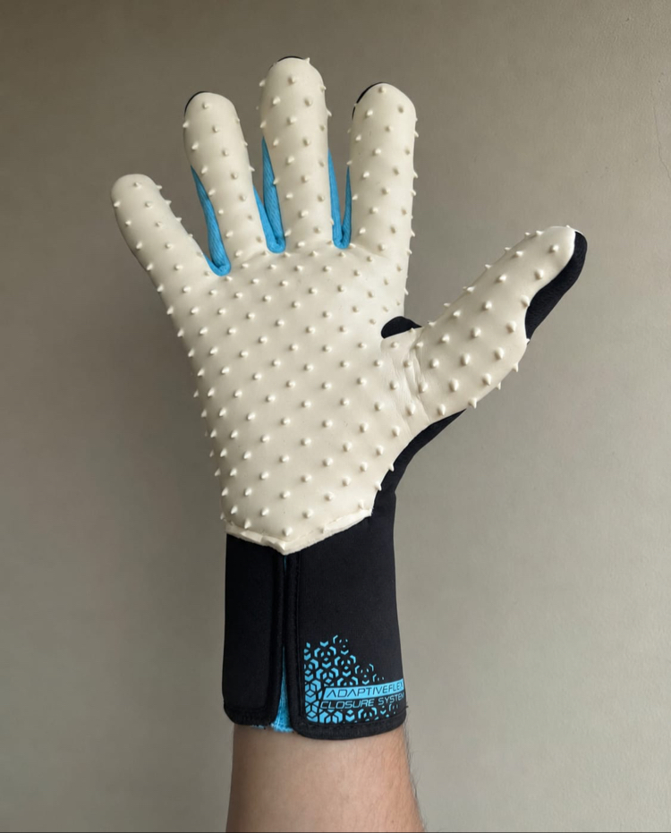 Reusch Attrakt Speedbump Strapless