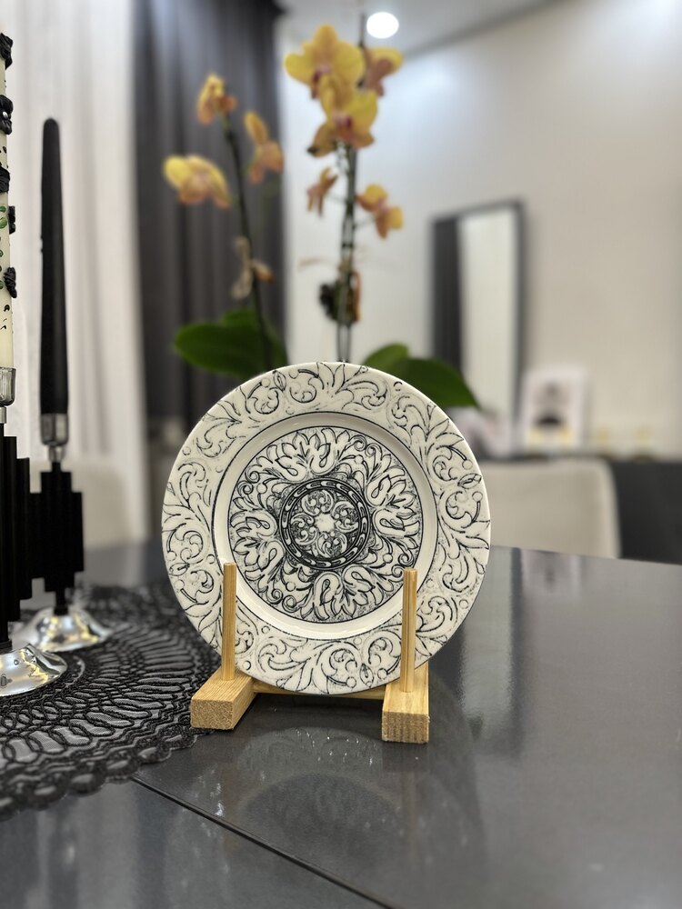Kendinden kabartmalı siyah 6 lı 20 cm pasta tabağı