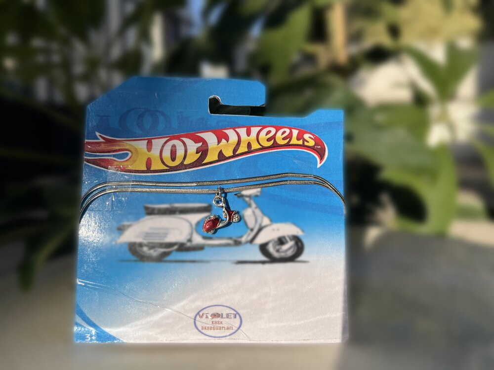 KIRMIZI SCOOTER 925 AYAR GÜMÜŞ KOLYE
