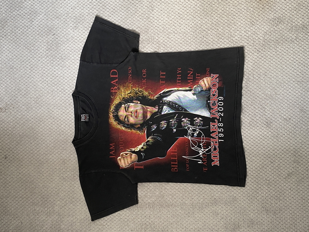 Micheal jackson vtg tee ( m l )