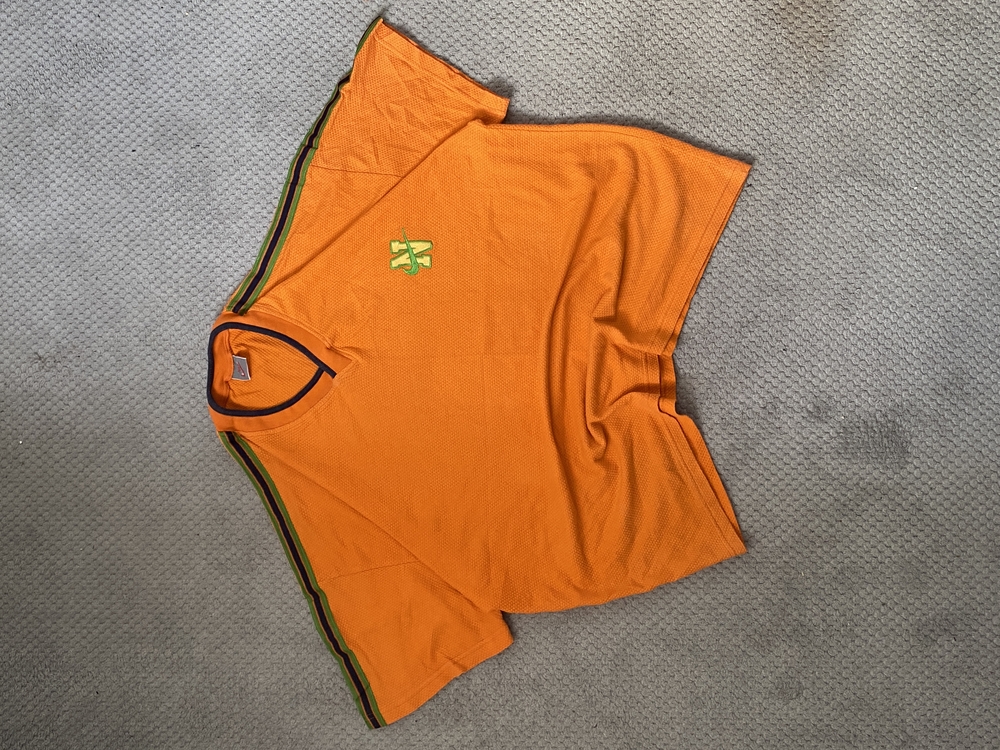 90s Nike swoosh tee ( l - xl )