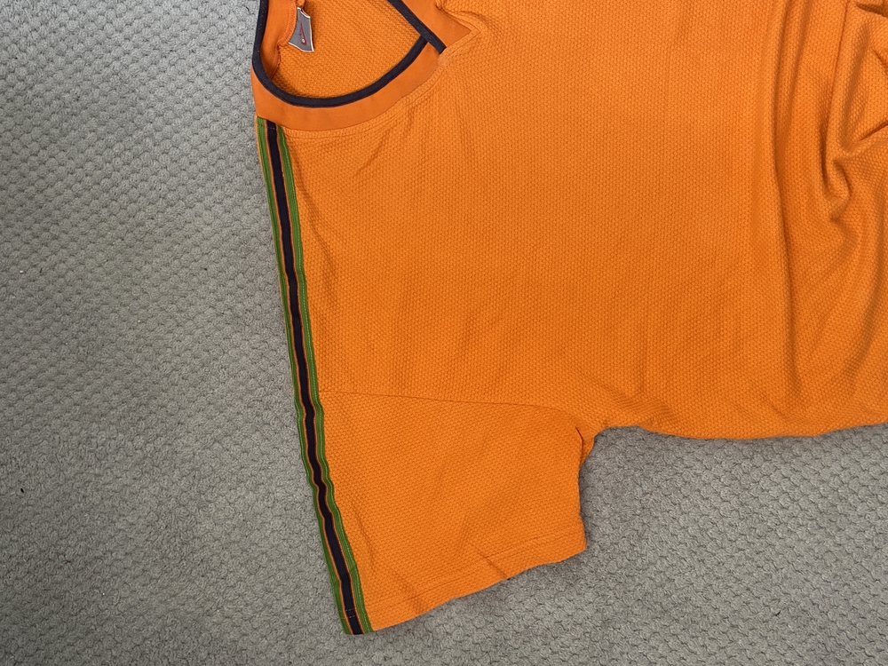 90s Nike swoosh tee ( l - xl )