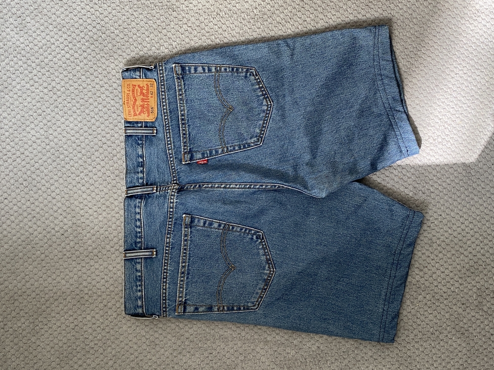 Levis vtg kot şort ( 38 size )