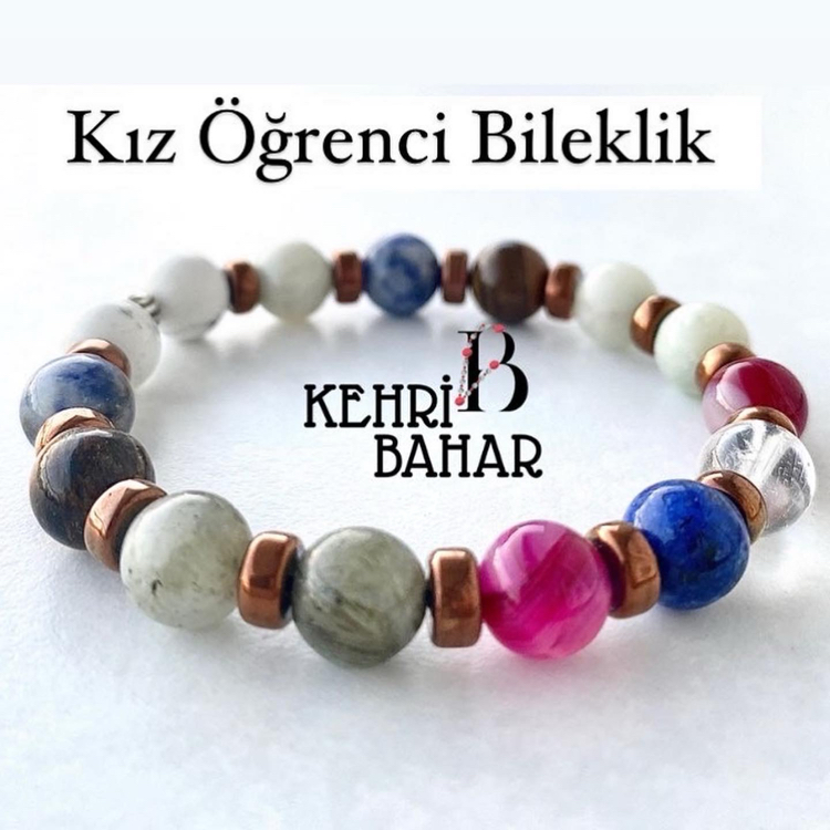 Kız Öğrenci Bileklik