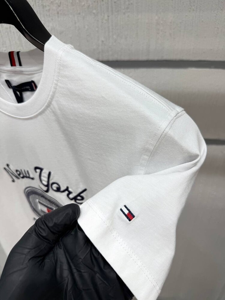 TOMMY HİLFİGER MAĞAZA MODELİ NAKIŞ BASKI TSHIRT
