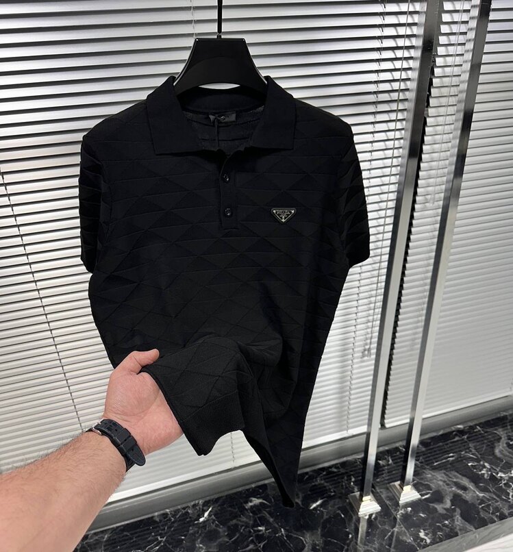 PRADA DESENLİ ARMALI İTHAL TRİKO TSHİRT