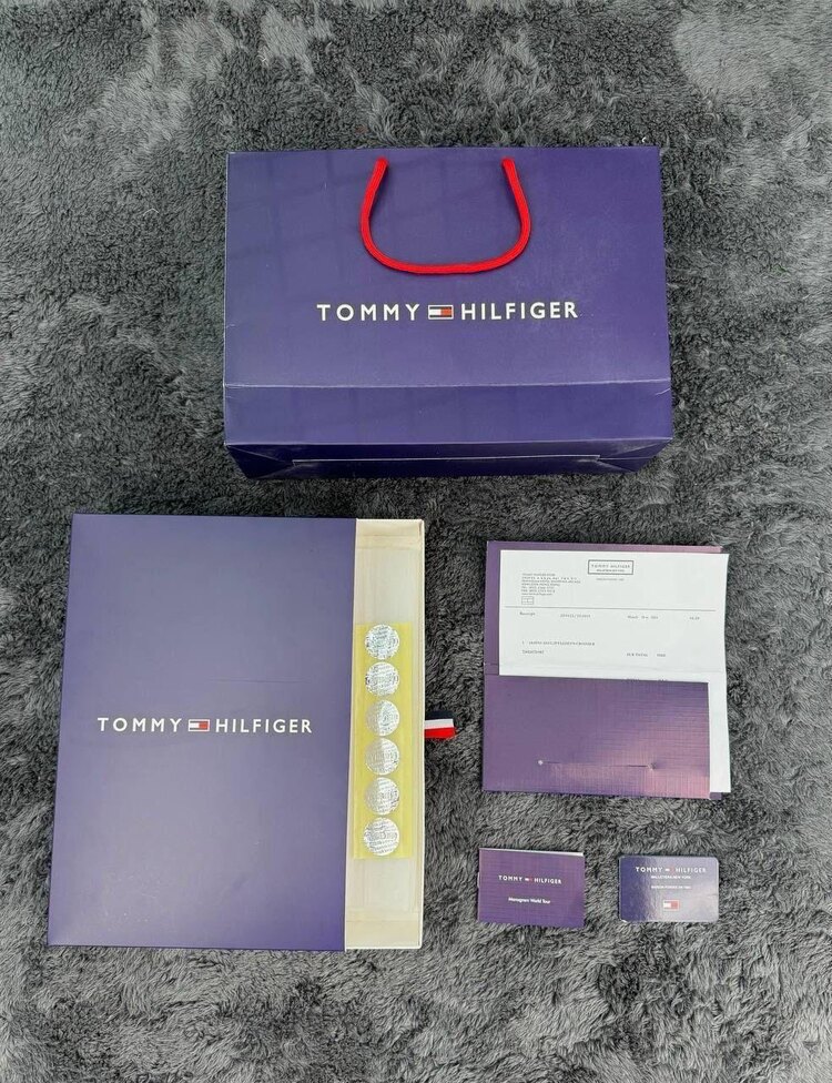 TOMMY HİLFİGER KUTU