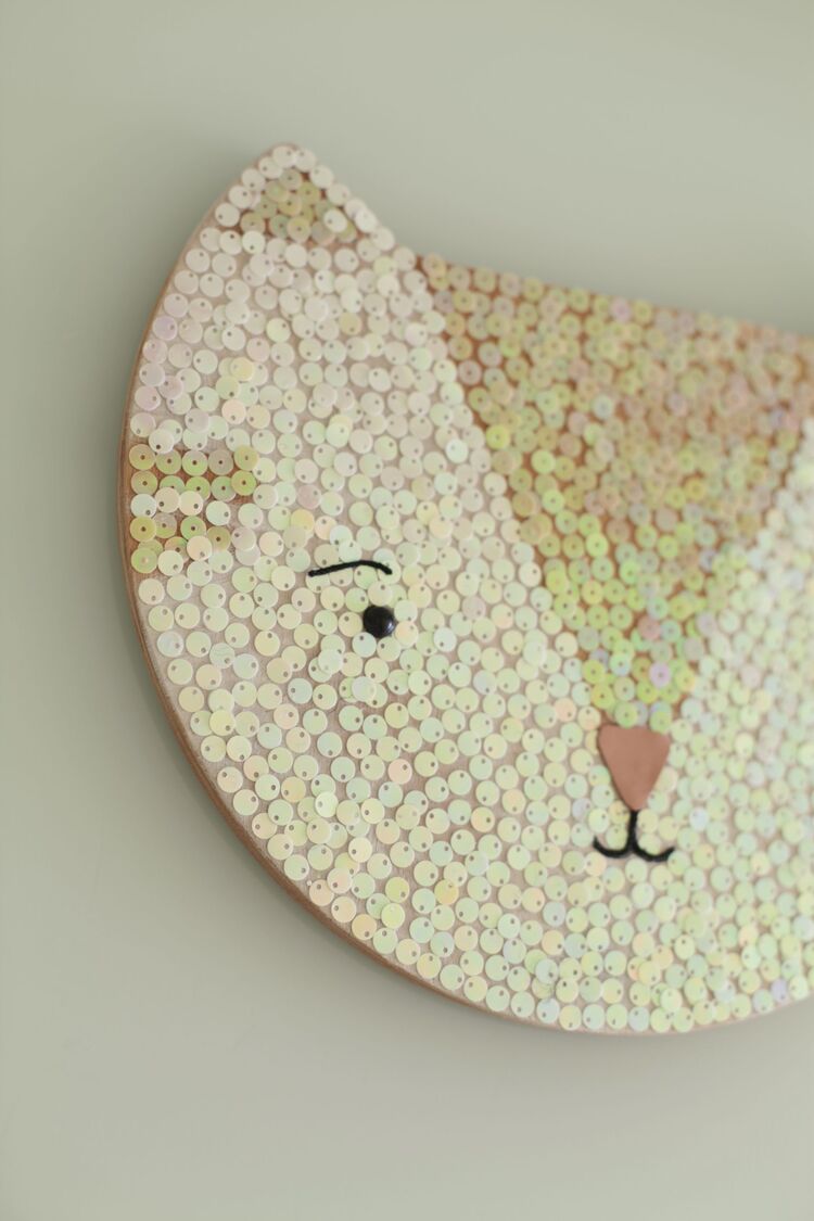 kitty- duvar süsü 