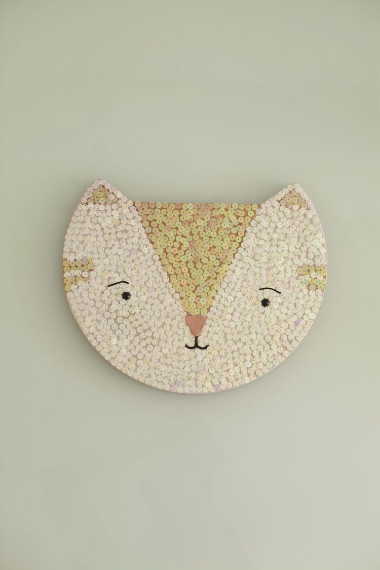 kitty- duvar süsü 
