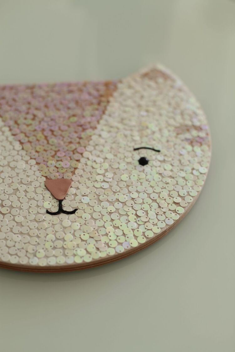 kitty- duvar süsü 