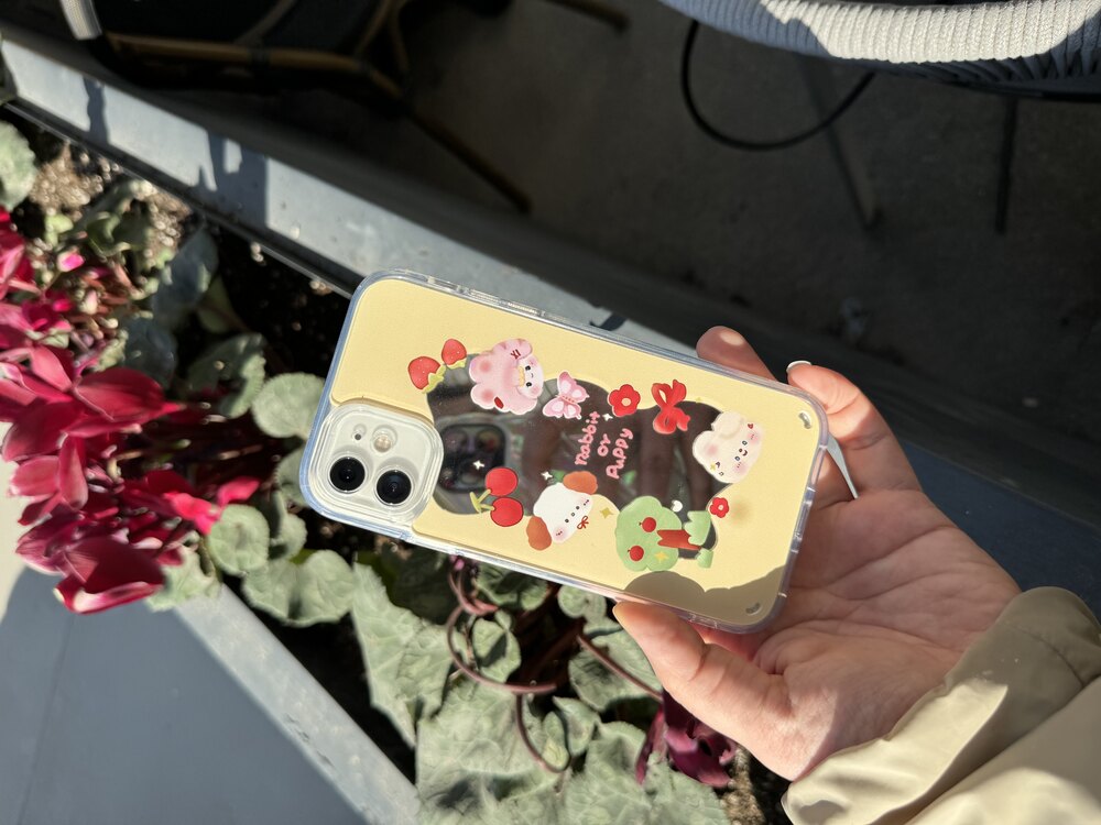 Arkası Aynalı Figürlü Model iPhone vs Samsung
