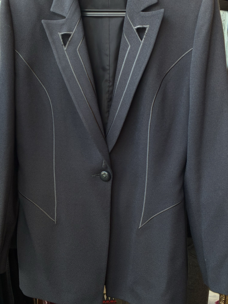 Shadow Stitch Blazer — 90’s Urban Tailoring