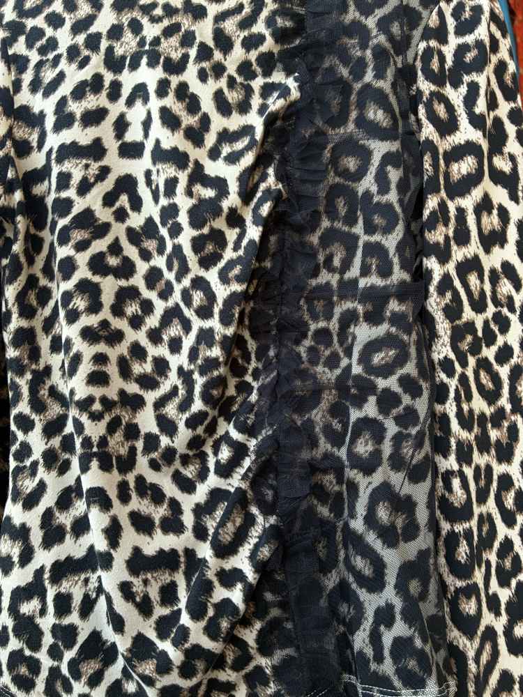 Leo Long Sleeve Top