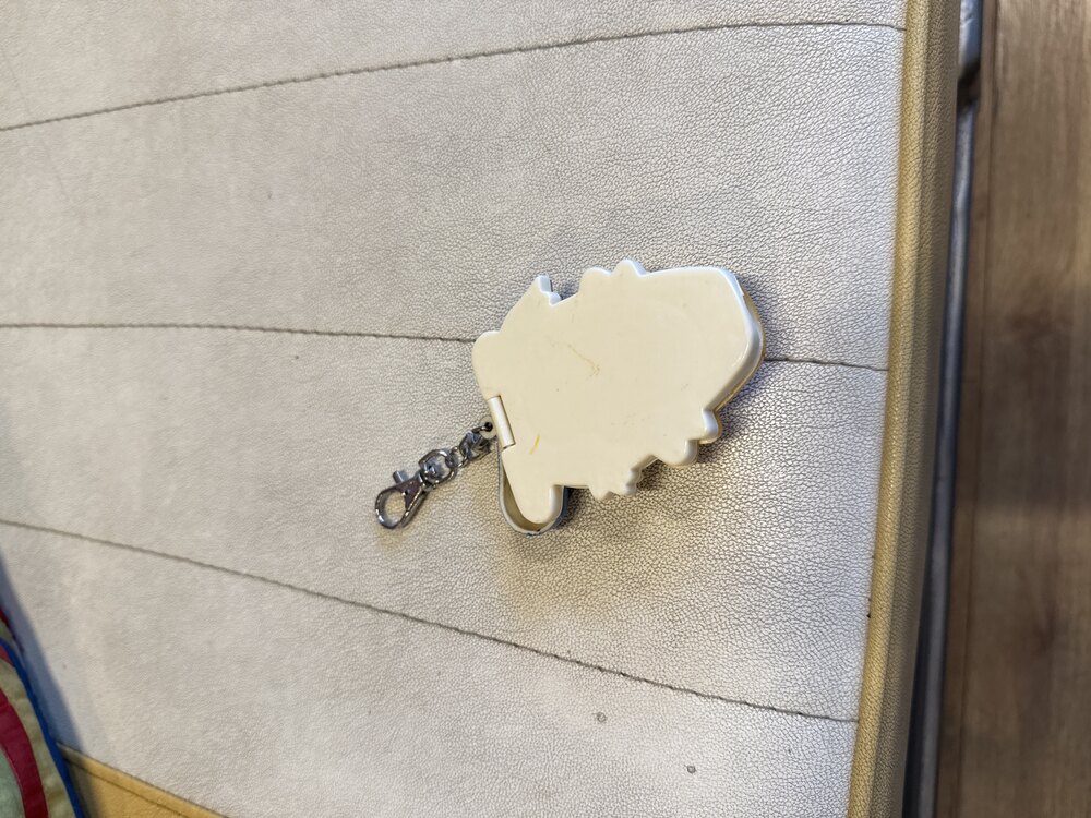 Donald Pocket Pop – Vintage Keychain Mirror