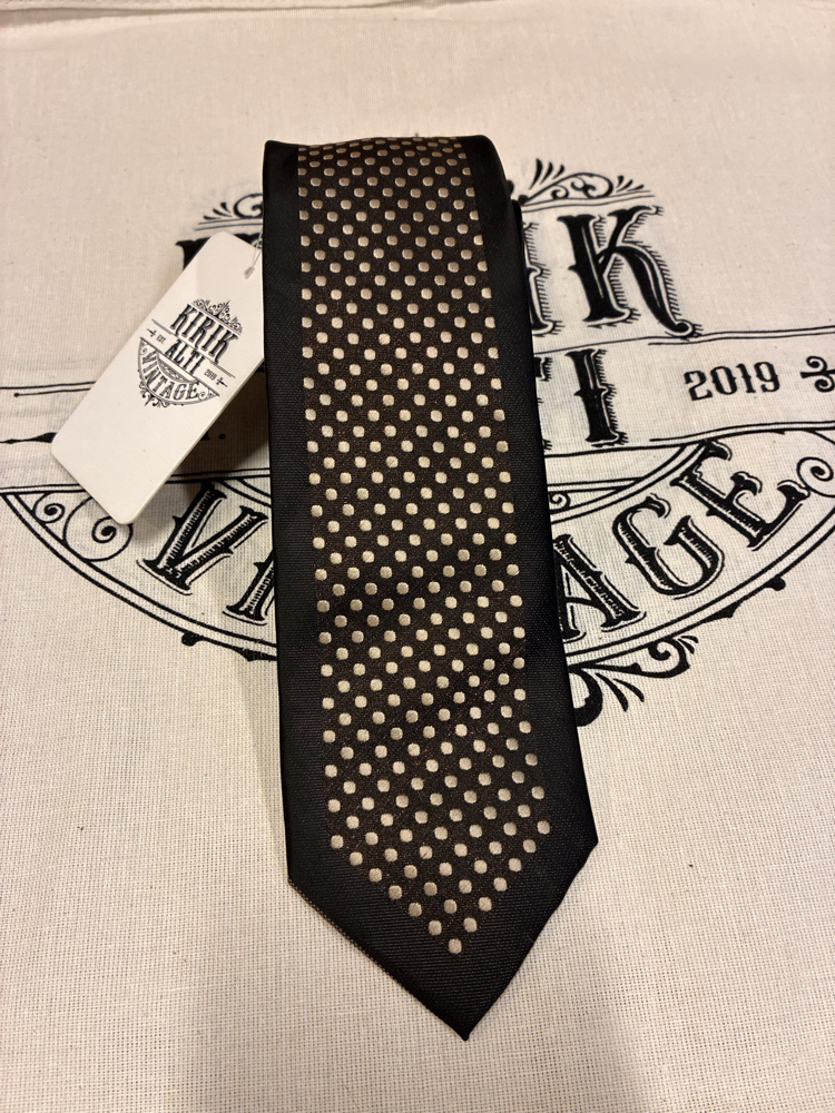 Dot Tie