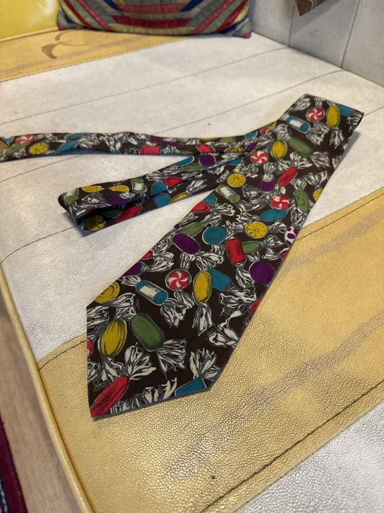 Perry Ellis Candy Pattern Silk Tie