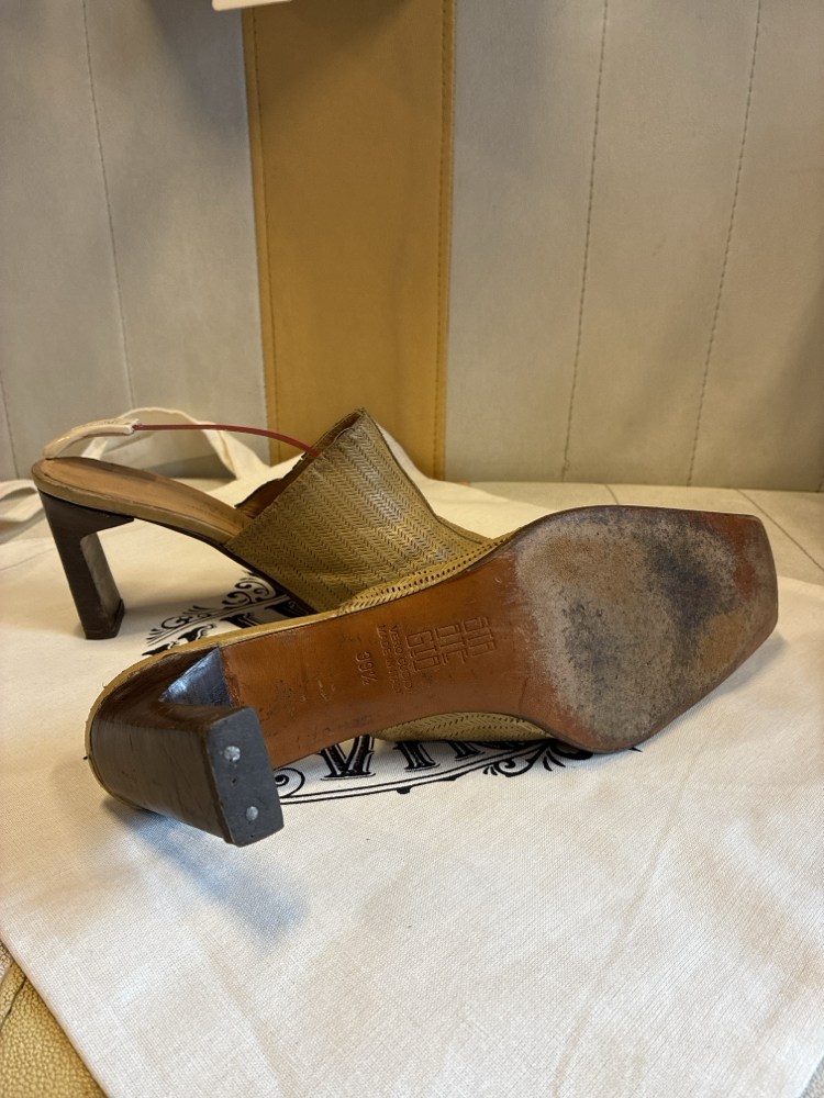 80's Strategia Heels