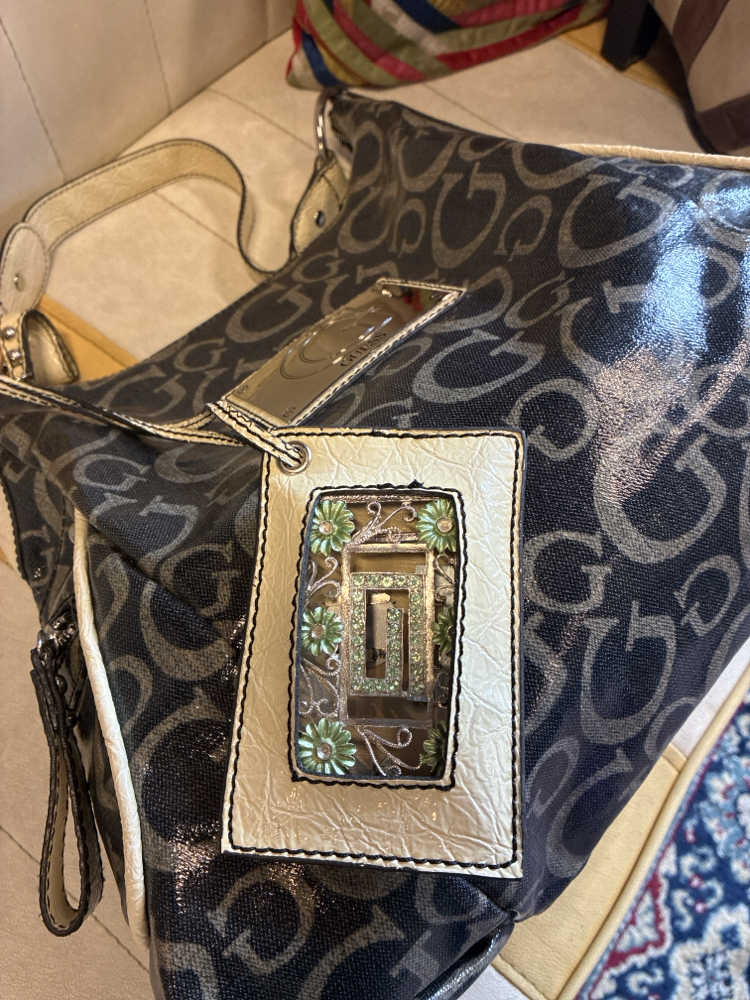 Y2K Guess G-Logo Hobo Bag — Chrome Dreams