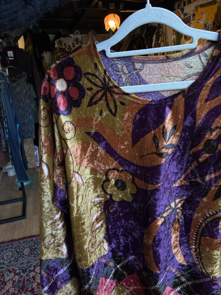 70's Daisy Velvet Top